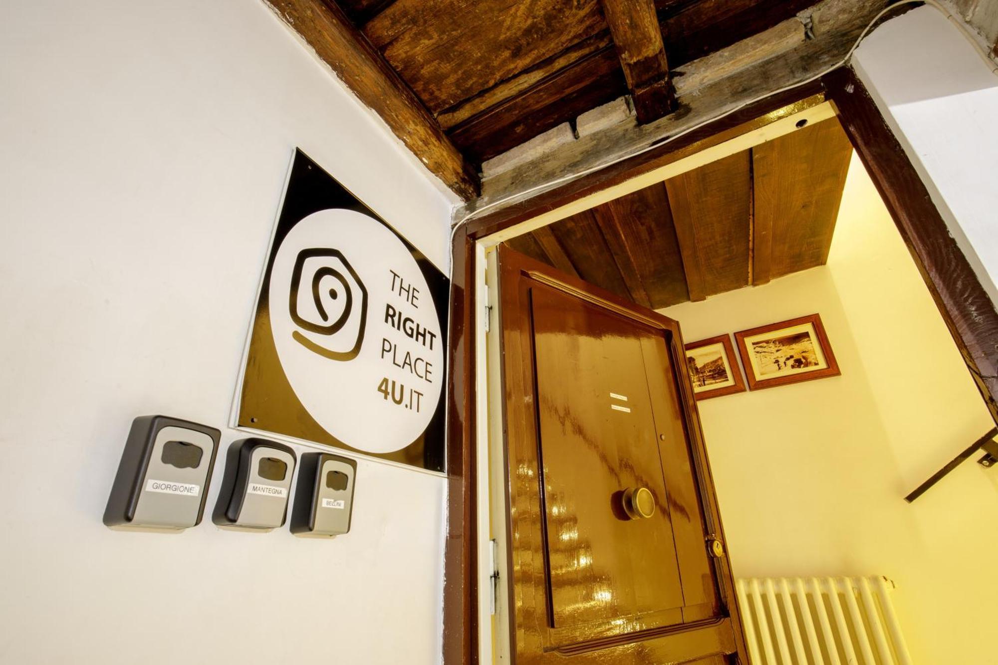The Right Place 4U Navona Luxury Rooms Rome Extérieur photo
